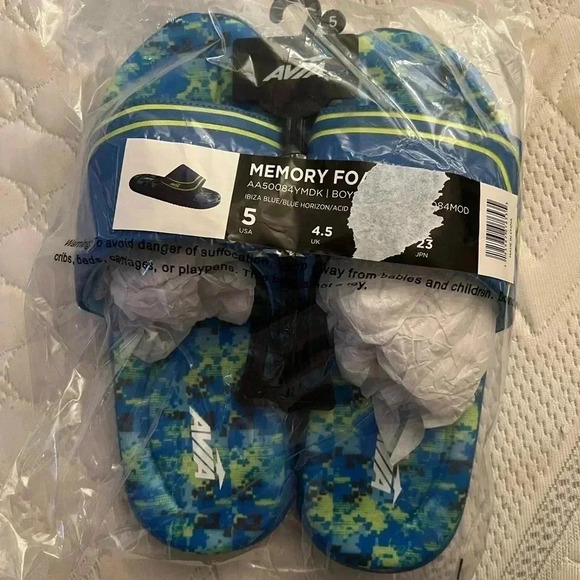 Avia kids slides new in bag size 5 - Picture 3 of 6